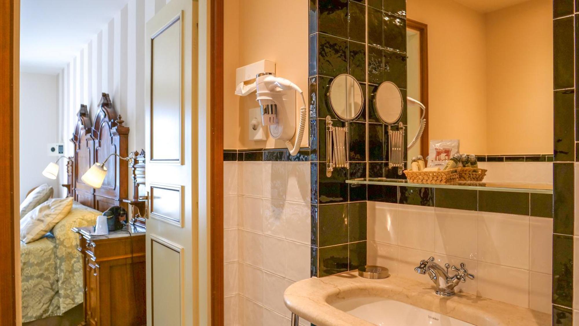 Hotel Du Lac Gargnano Zimmer foto